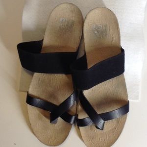 SM Black Cork Sole Toe/Band Sandals 9 1/2